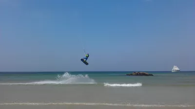 Lär dig att Kitesurf i Europas Kitesurfing Mekka