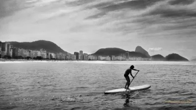 SUP - Stand Up Paddle in der Copacabana (Posto 6) in RJ