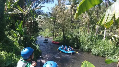 Oprema Za Rafting Bijelom Vodom: Potpuni Popis Kako Biste Se Pripremili